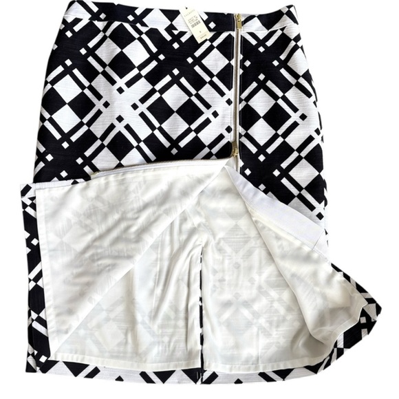 NWT Talbots Geometric Print Front Zip Pencil Skirt Size 8 Retail $99.00 - Picture 2 of 6